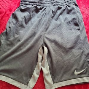 Nike dri-fit short large